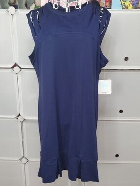 Sofibella athletic dress size XL